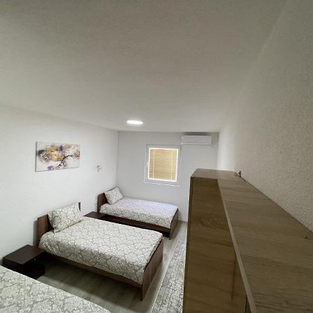 Vila 5 Hotel Prilep Exterior photo